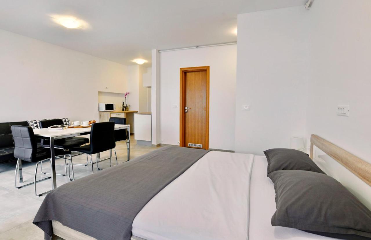 Apartament Rudan *